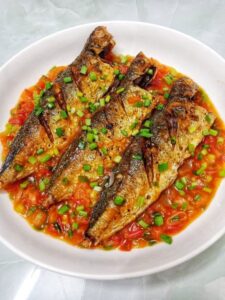ikan tumis asam pedas