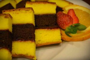 kue lapis surabaya